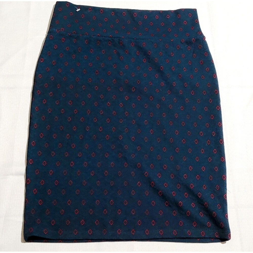 LuLaRoe Cassie Pencil Skirt Size L Green with Red Diamond design Knees Length